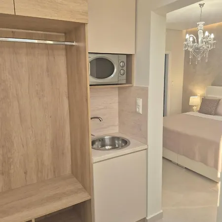 Chrissi-renovated 2026, Just 20m From The Apartment Skala Sotiros