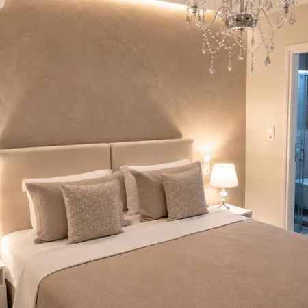 Chrissi-renovated 2026, Just 20m From The