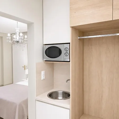 Διαμέρισμα Chrissi-renovated 2026, Just 20m From The